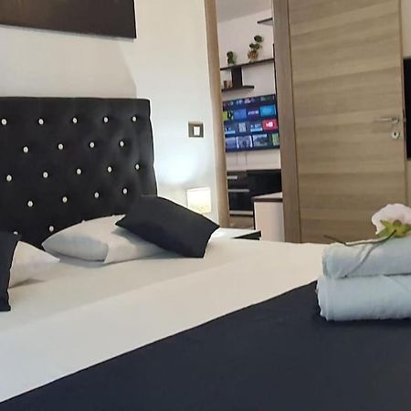 Alezzy Reasort Luxury Apartment 81 Prima Linie La Mare Năvodari Buitenkant foto