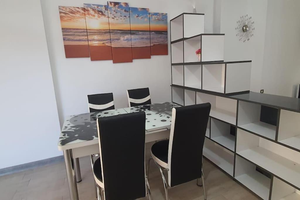 Alezzy Reasort Luxury Apartment 81 Prima Linie La Mare Năvodari Buitenkant foto